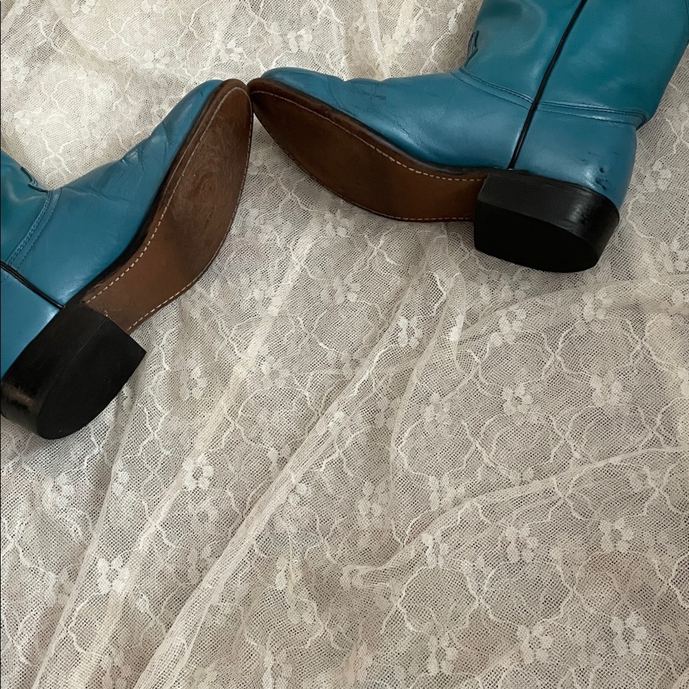 Laredo Cream Leather Cowboy Boots - Picture 6 of 8